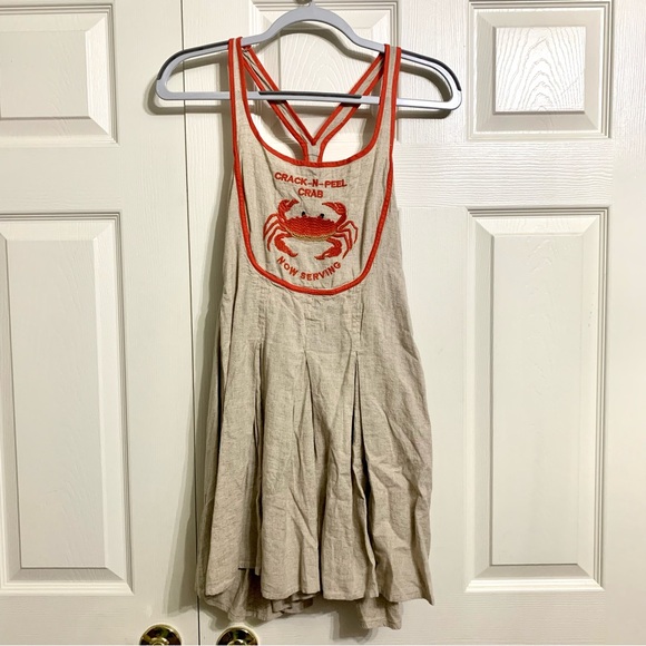 Beige Mini Dress with Red Crab Appliqué - Picture 5 of 8